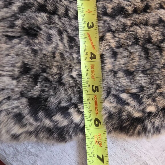 Textured Genuine Fur Scarf Wrap 66x6 Soft - Picture 5 of 5